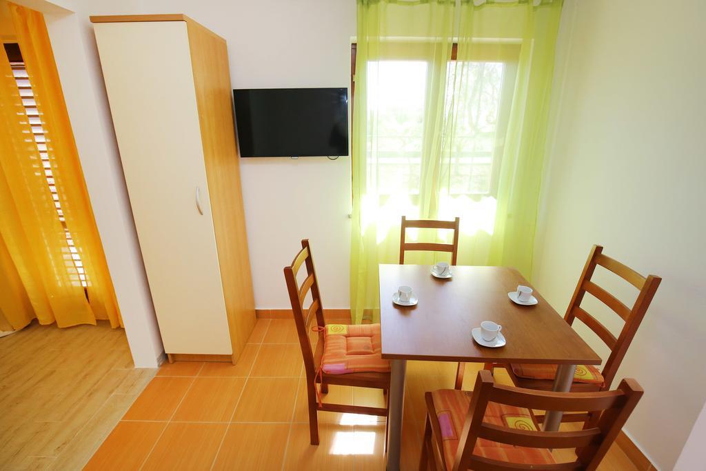 Holiday Home Zemljak Sukošan Dış mekan fotoğraf